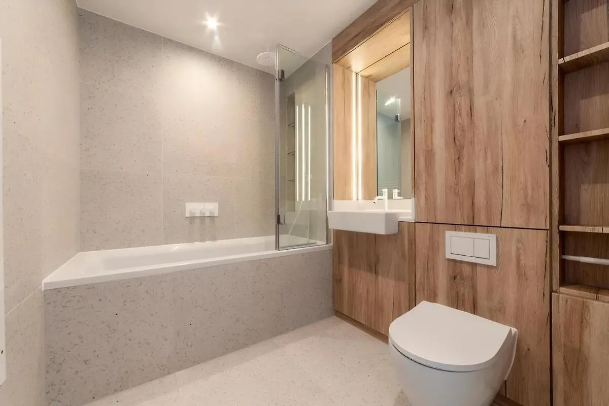 Collection Tapestry Way Apartment London United Kingdom
